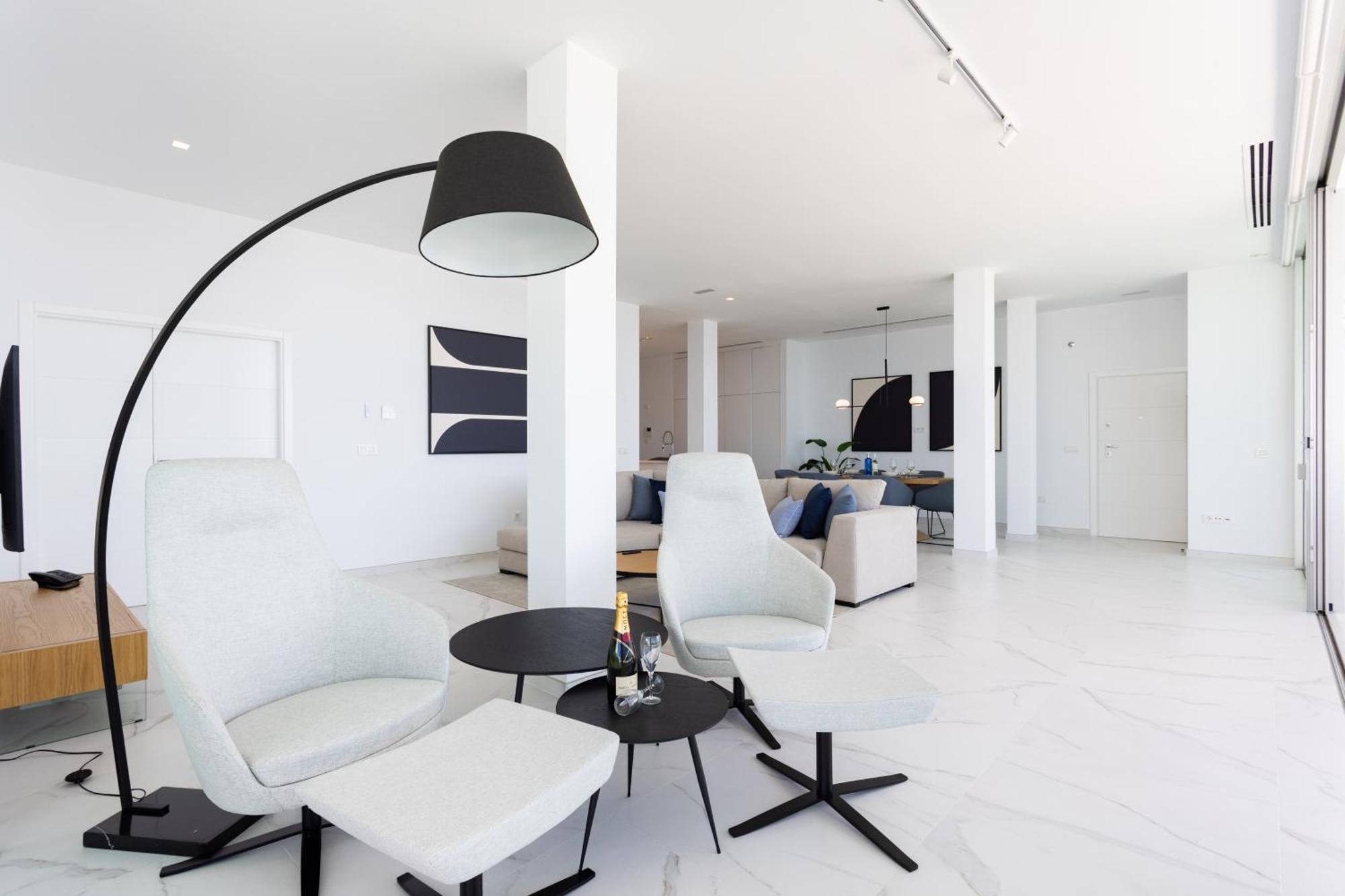 Crystal I Luxury Apartments By Enjoyahome 阿坎提拉德洛斯基 外观 照片
