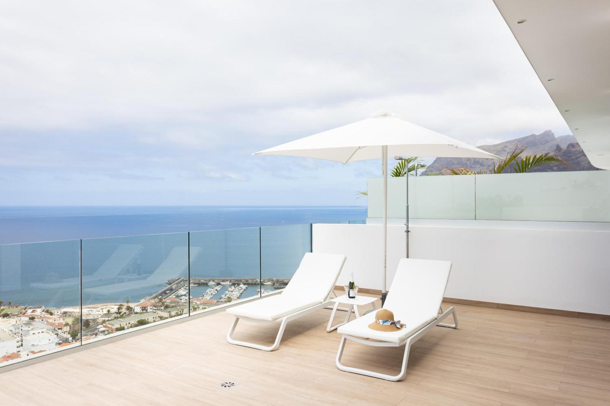 Crystal I Luxury Apartments By Enjoyahome 阿坎提拉德洛斯基 外观 照片