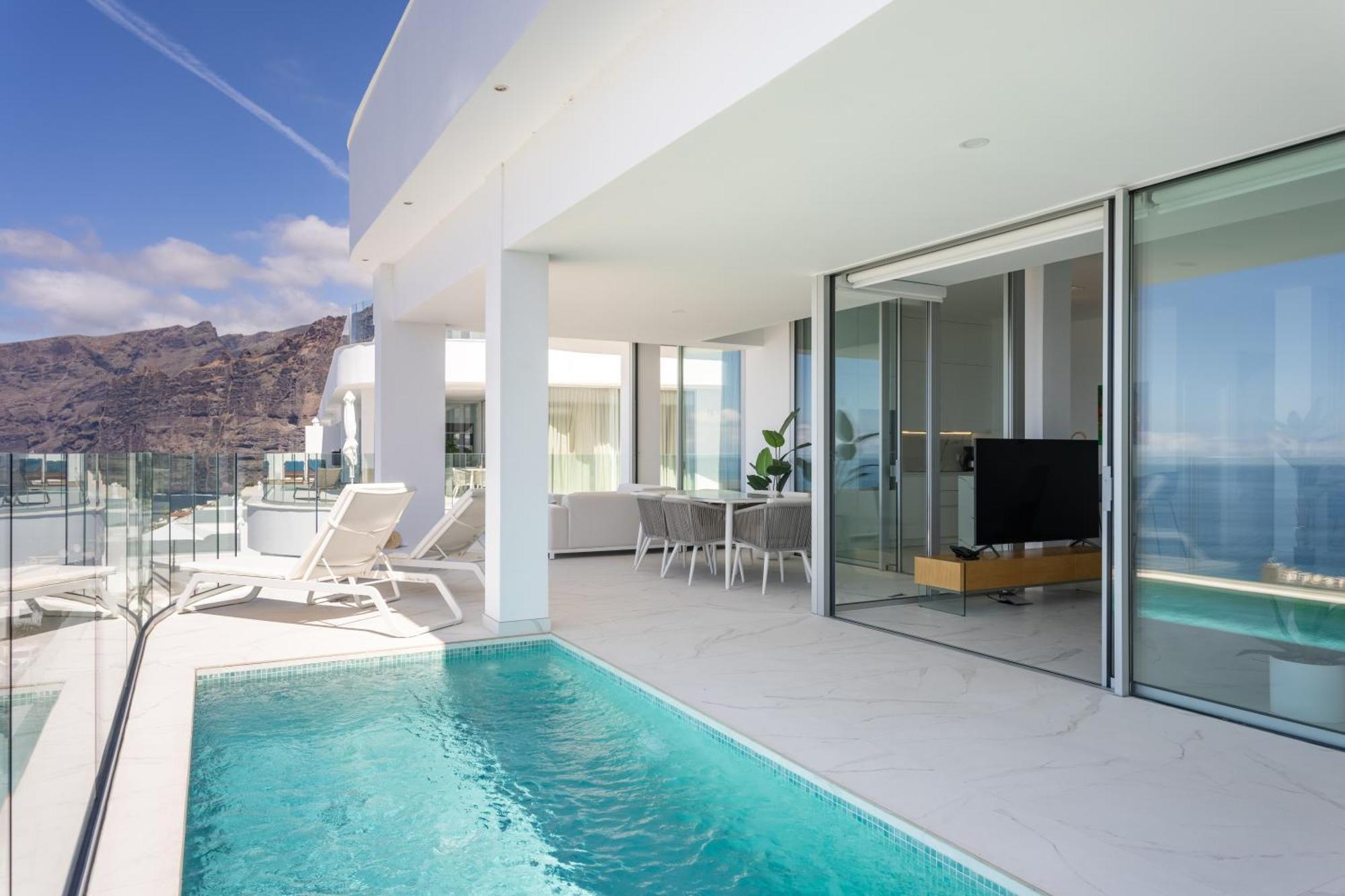 Crystal I Luxury Apartments By Enjoyahome 阿坎提拉德洛斯基 外观 照片