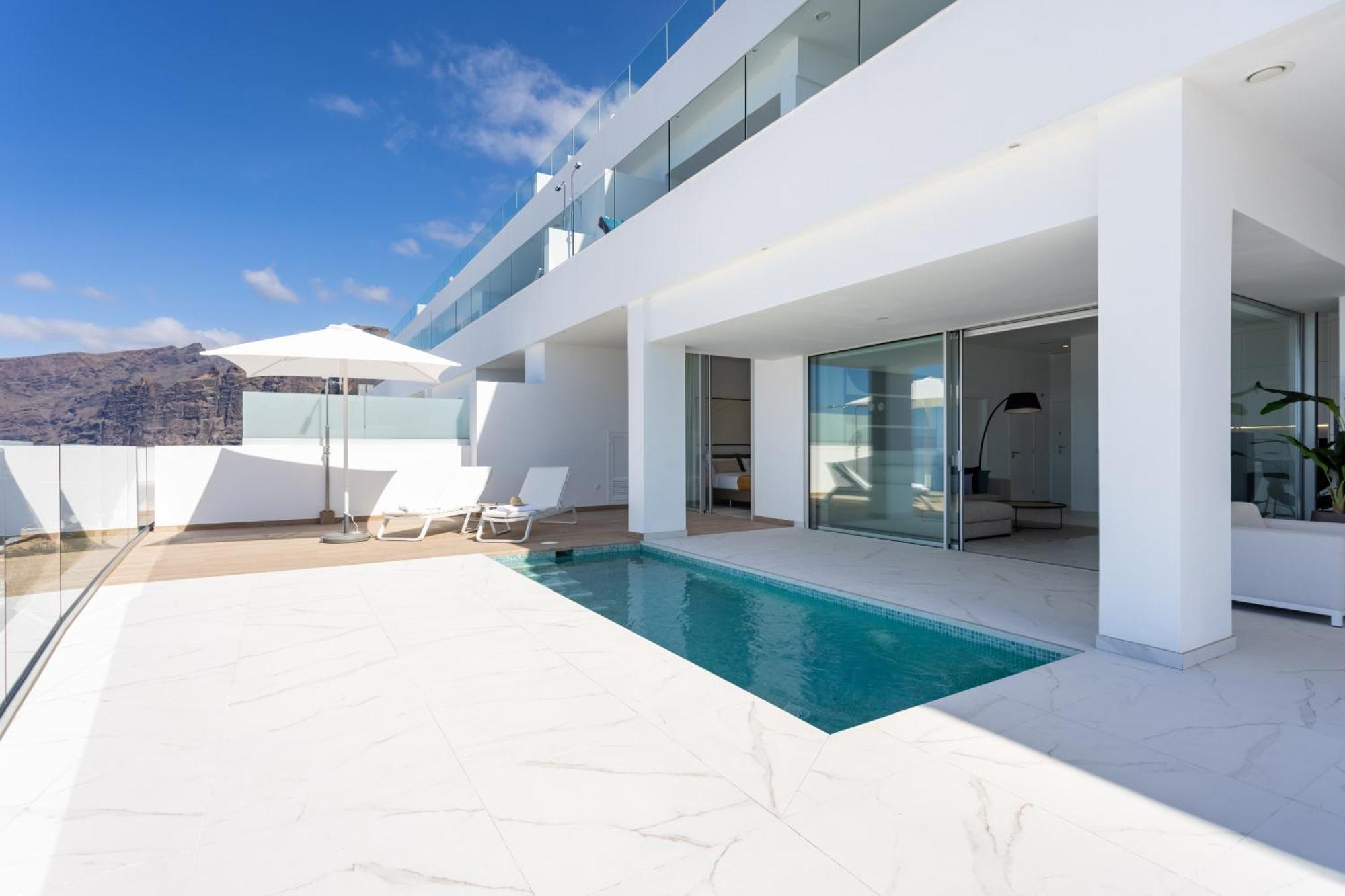 Crystal I Luxury Apartments By Enjoyahome 阿坎提拉德洛斯基 外观 照片